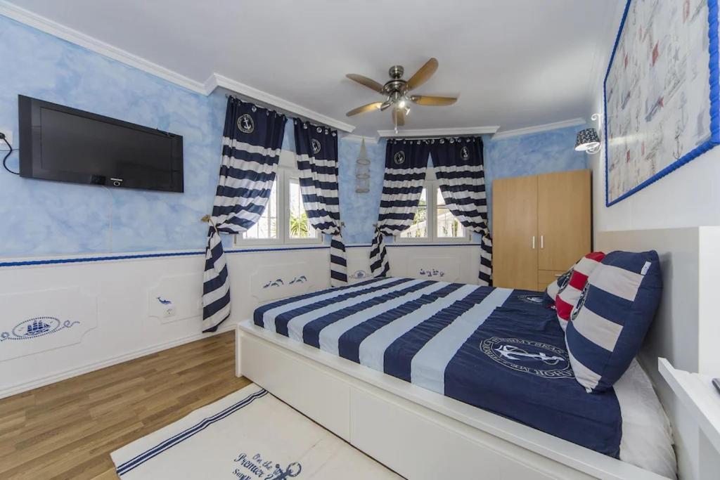 Med Panoramautsikt Med Privat Pool I Calpe, Costa Blanca, Spanien Calp
